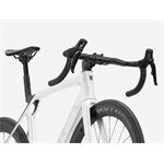 Trek Madone SL 7 L Gloss Crystal White/Matte Deep Smoke