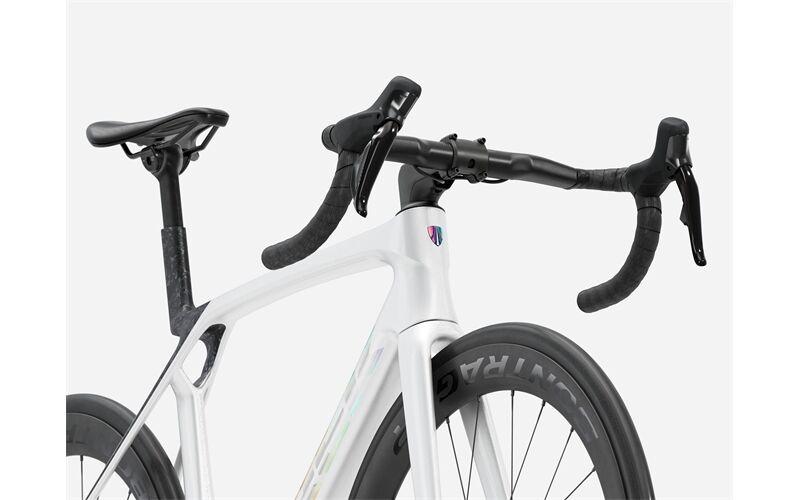 Trek Madone SL 7 L Gloss Crystal White/Matte Deep Smoke